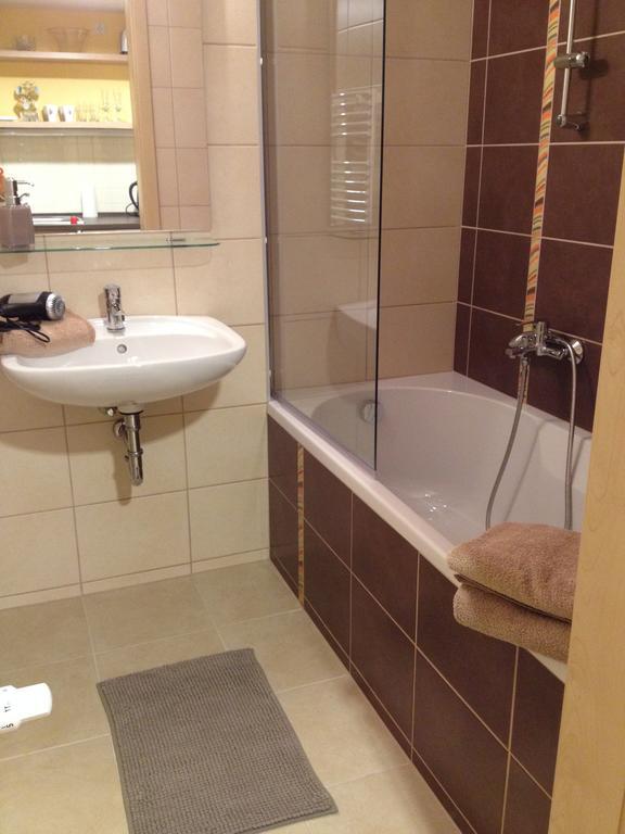 Lake And Spa Apartman فيلينس المظهر الخارجي الصورة