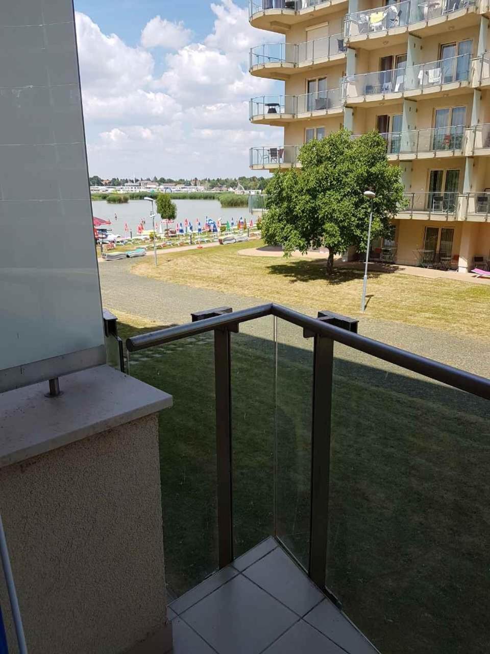 Lake And Spa Apartman فيلينس المظهر الخارجي الصورة